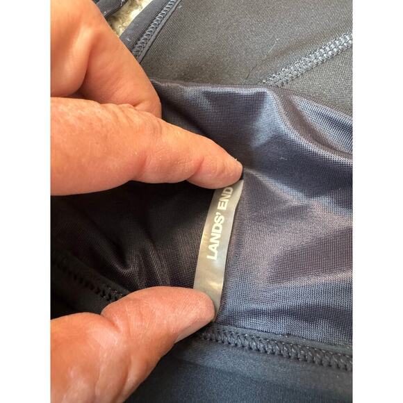 Land's End Women's swim tankini top size 18 TALL/LONG, Black - Picture 6 of 6